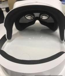 售价仅199元 小米VR眼镜开箱评测 玩具板的VR能玩出什么花样呢